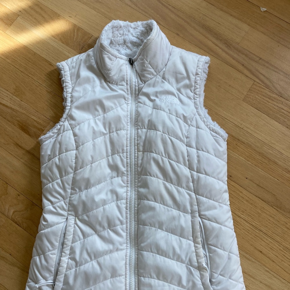 Ladies Northface reversible vest